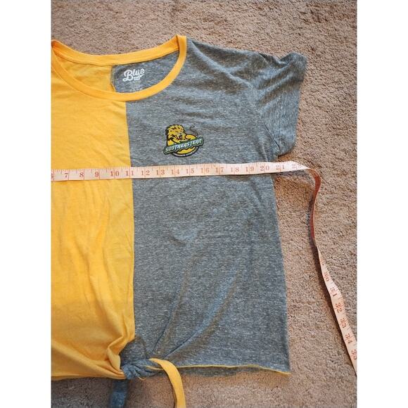 Women's Split Color Southeastern Louisiana University Tie Bottom T-Shirt - Picture 7 of 8